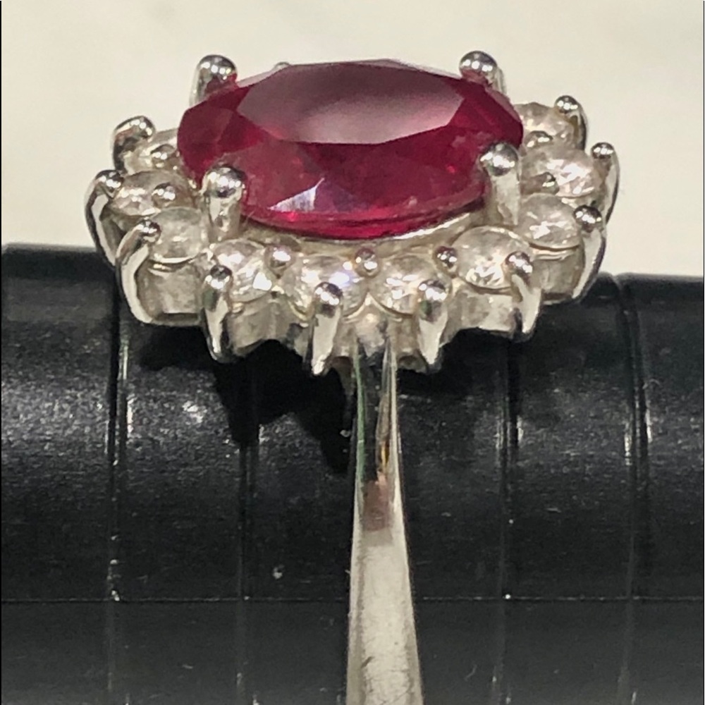 Halo ring - Picture 3 of 7